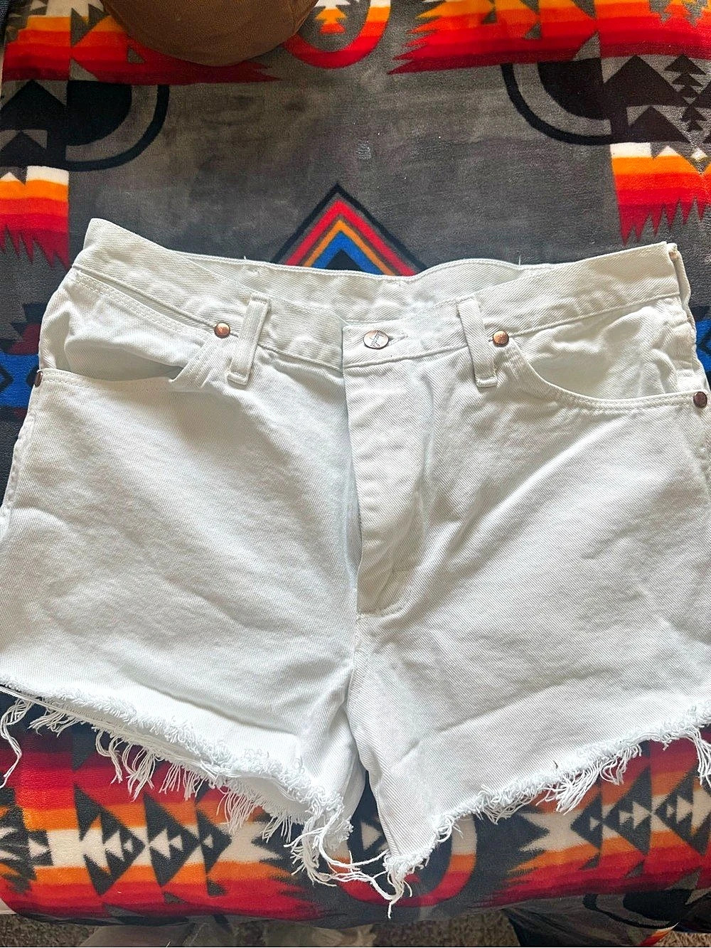 Wrangler High Rise Short Denim Shorts in White Waist 30